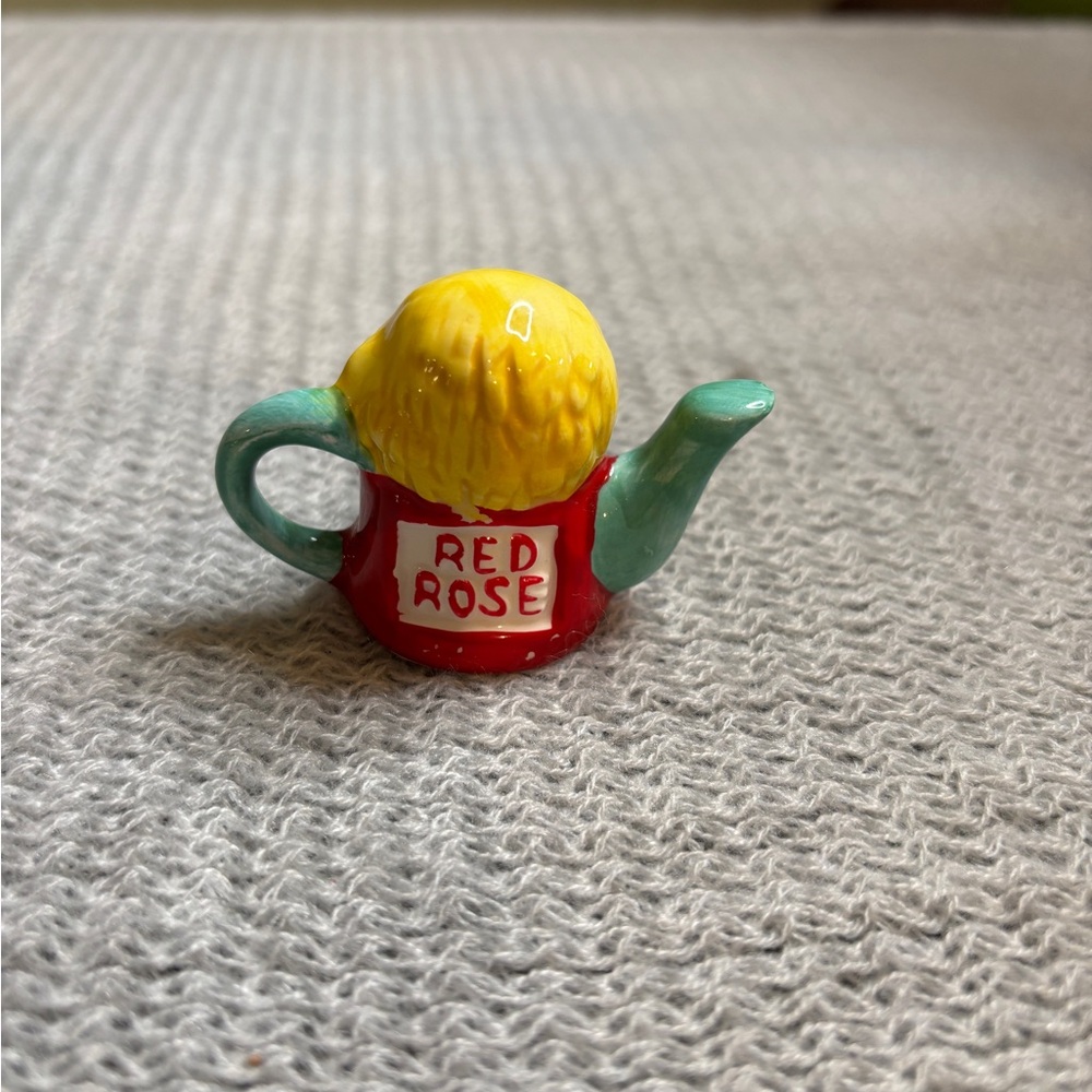 Vintage Red Rose Tea Collectibles - Picture 4 of 15
